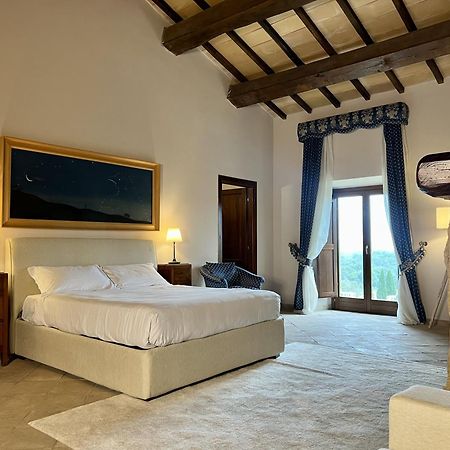 Agriturismo Cerrosughero Канино Экстерьер фото