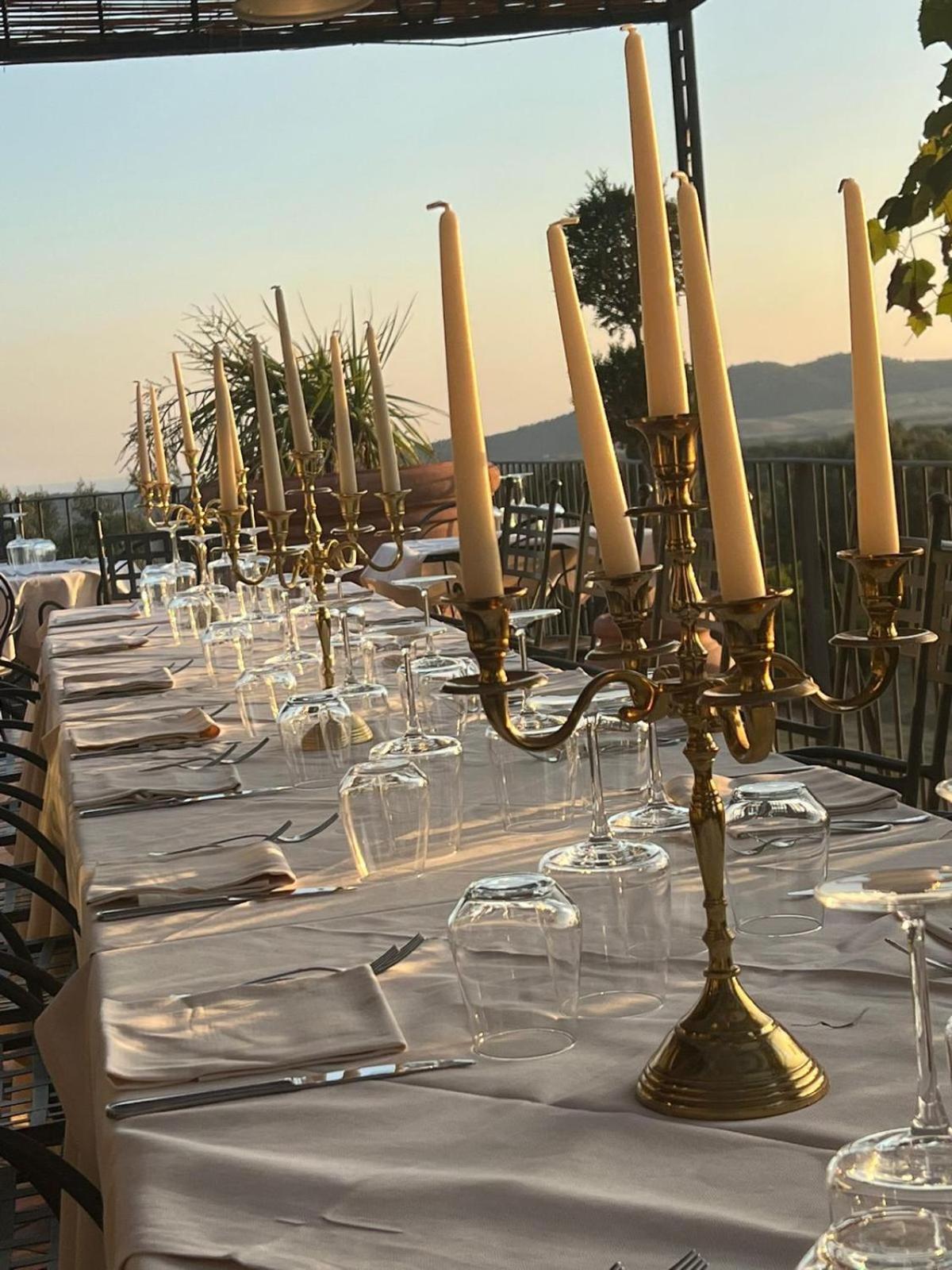 Agriturismo Cerrosughero Канино Экстерьер фото