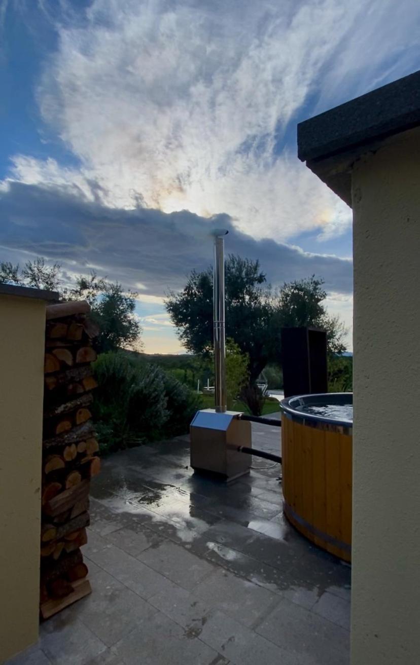 Agriturismo Cerrosughero Канино Экстерьер фото